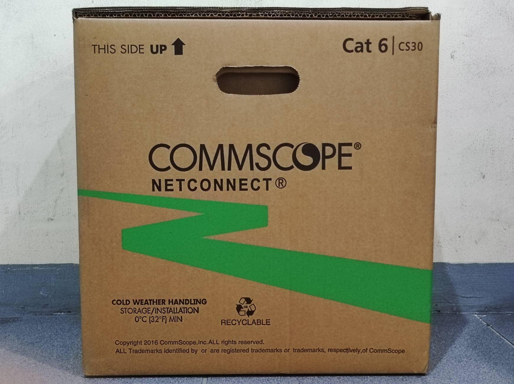 CommScope SYSTIMAX® GigaSPEED® XL 71 Series (Cat6) | 305m WE TOTE® Box